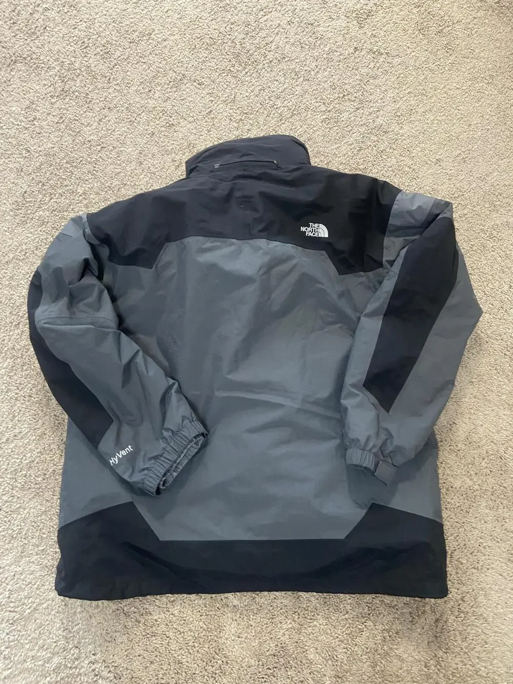 The North Face Jacket Mens 2XL Gray Black HyVent Ski Insulated Waterproof Winter